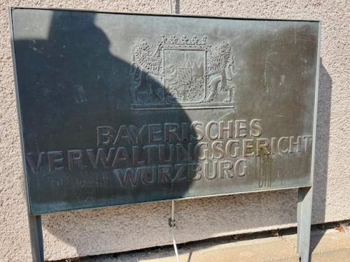 Klage Zahnmedizin wegen Täuschung erfolgreich